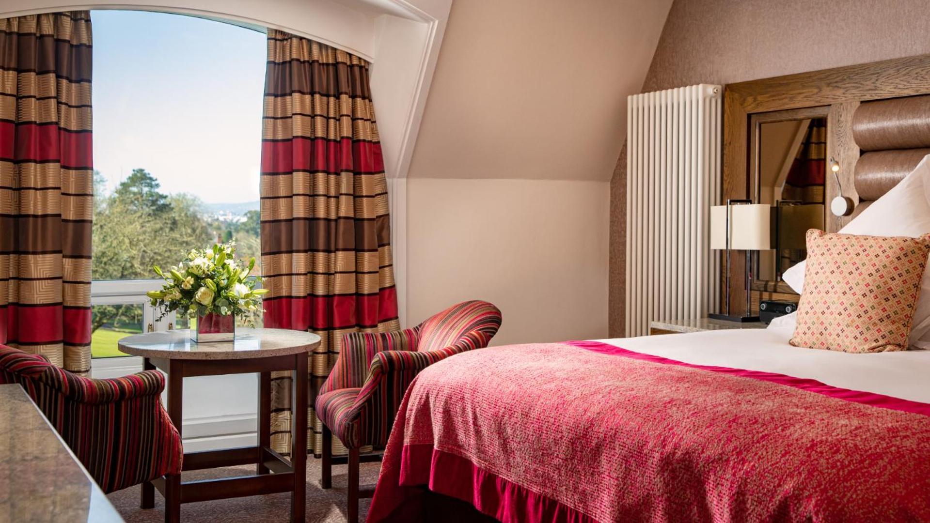 The Culloden Estate And Spa Holywood  Bagian luar foto A bedroom at the hotel