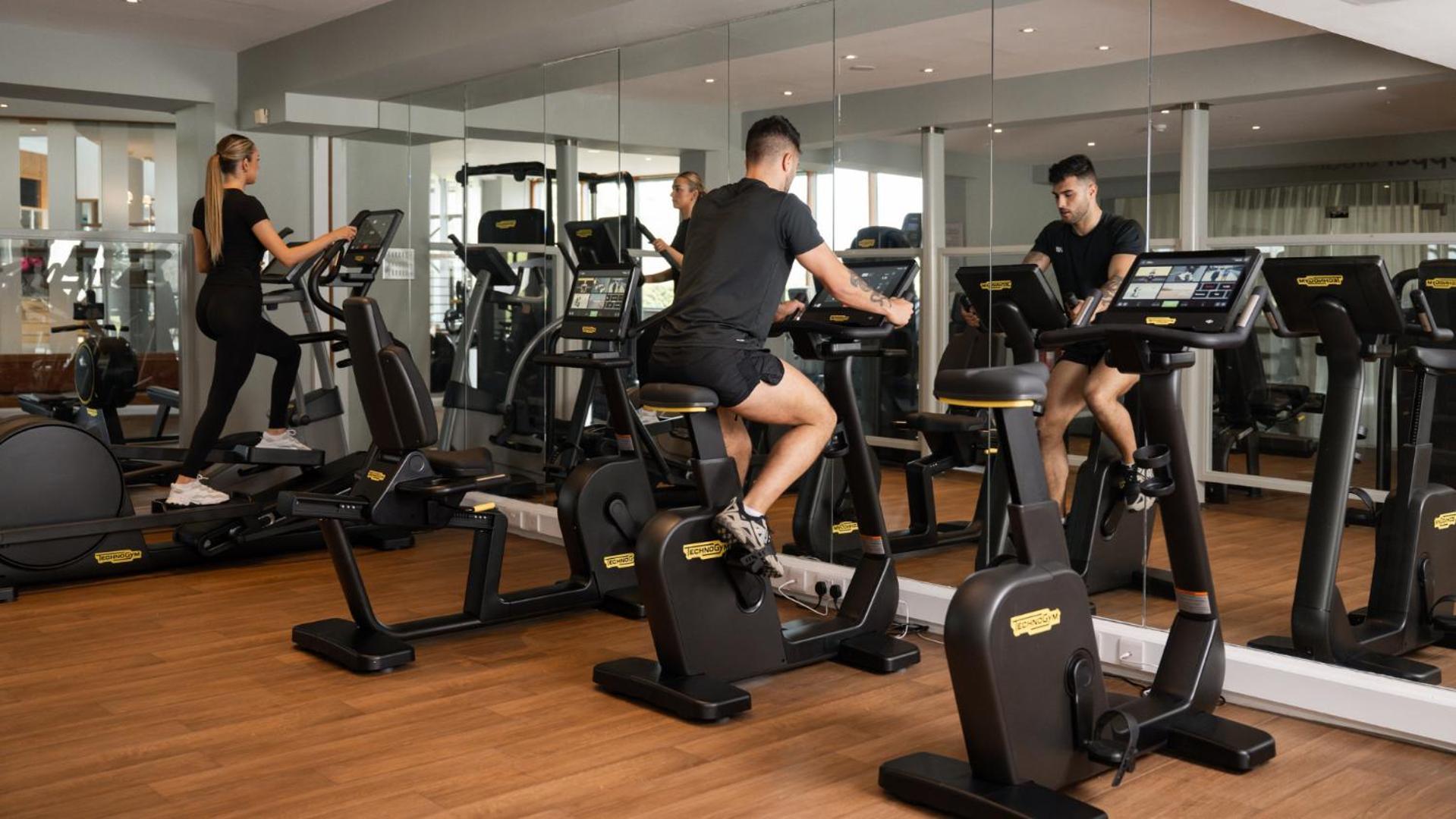 The Culloden Estate And Spa Holywood  Bagian luar foto Technogym Excite